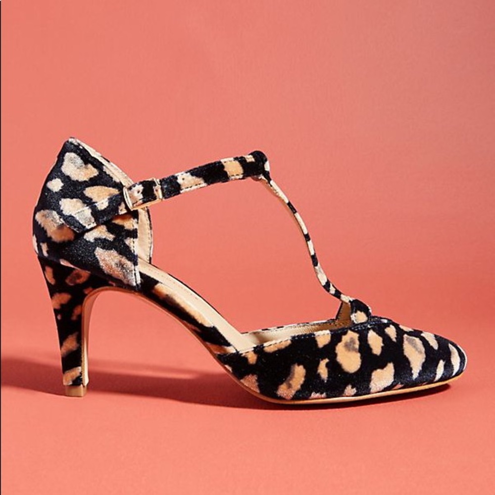 Anthropologie Heels sz 7.5 NWT